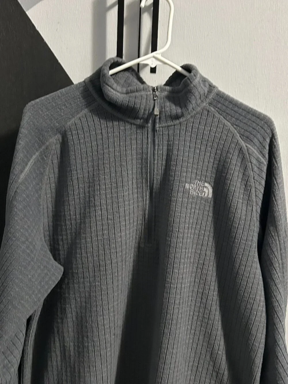 The North Face Men's SDS Gray 1/2-Zip Grid Fleece Pullover Jacket Size‎ L